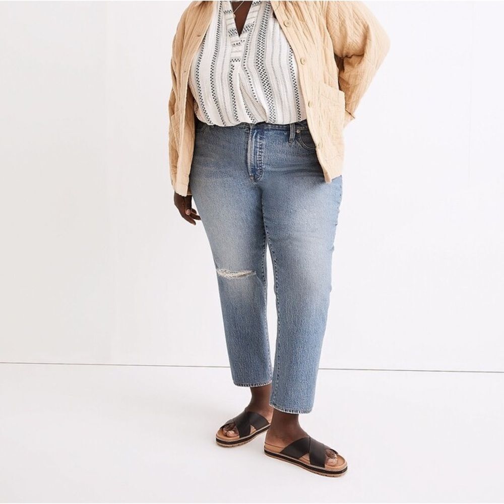 Madewell The Mid-Rise Perfect Vintage Jean in Ainsdale Wash: Knee-Rip Edition